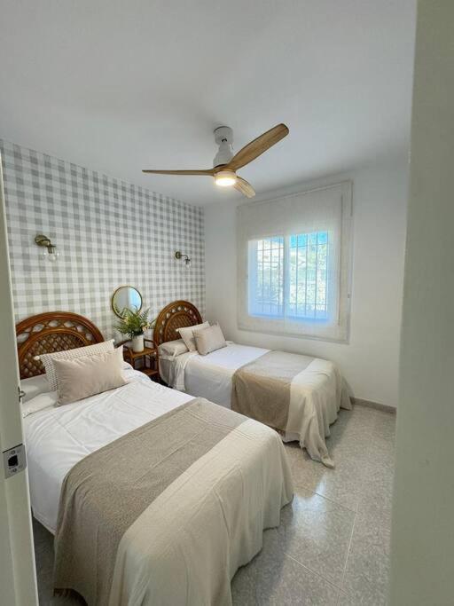 Nuevo Torrox Deluxe Beach & Piscina Exterior foto